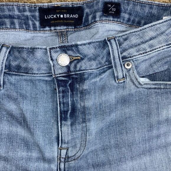 Lucky Brand Lolita boot cut jeans medium wash Sz 14/32 - Picture 3 of 9